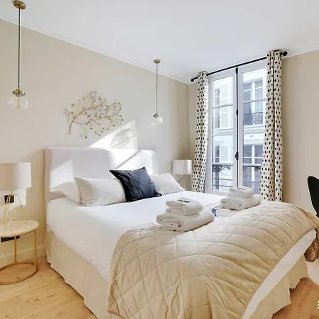 Magnifique 6p- Musee Du Louvre Apartament